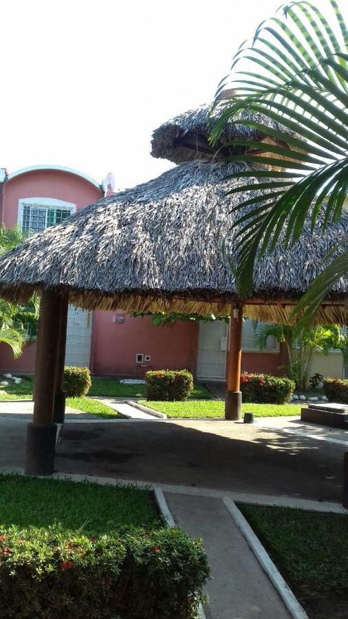 Casa Con Alberca!! Ixtapa Zihuatanejo Apartment Екстериор снимка